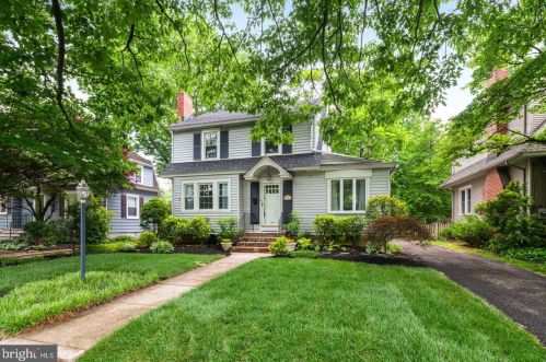 416 Maple Ave, Tavistock, NJ 08033-1438