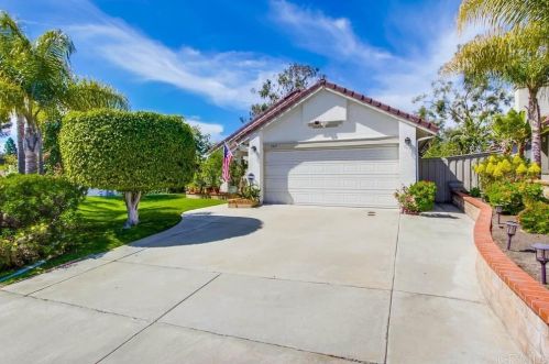 2421 Gem View Dr, Oceanside, CA 92056-3452