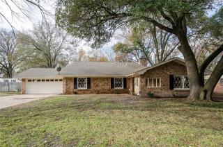 1906 Mimosa Dr, Corsicana, TX 75110-2094