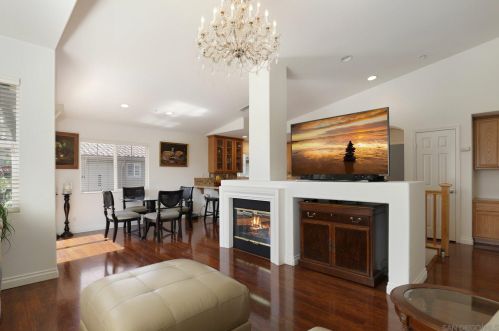 6377 Alexandri Cir, Carlsbad, CA 92011-3600