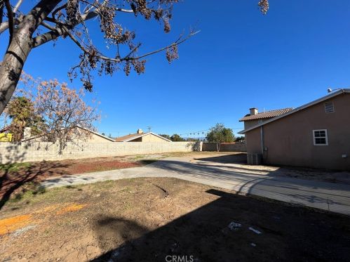 7415 Lincoln Ave, Riverside CA  92504-4623 exterior