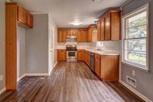 2708 Lakeview Dr, Conyers GA  30094-4944 exterior