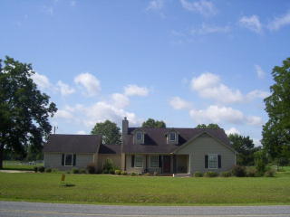 2661 Devandrene Ave, Waycross, GA 31503-8674