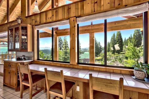 13308 Ski Slope Way, Truckee CA  96161-7005 exterior