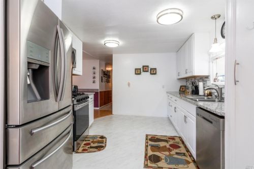 700 Gobbi St, Ukiah CA  95482-6200 exterior