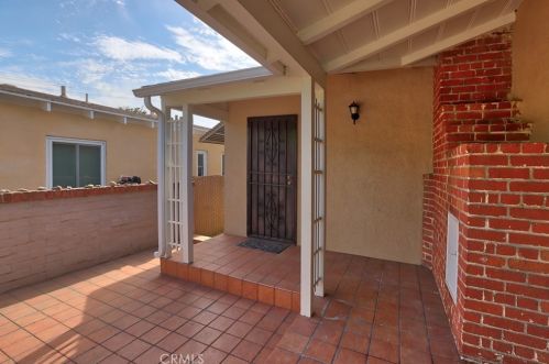 1205 Cleveland Rd, Glendale CA  91202-2602 exterior