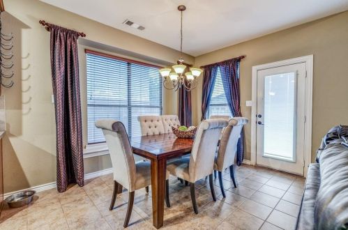 5329 Molasses Dr, Fort Worth TX  76179-8166 exterior