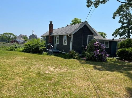 13 Summer Pl, Milford, CT 06460-7470