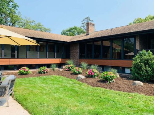 800 Fairhope Ave, Glenview, IL 60025-1916