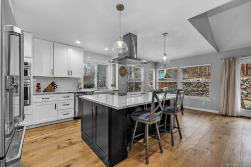 8238 Jasmine Ct, Englewood CO 80112-1033 exterior