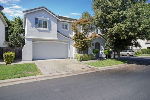 5672 Vintage Cir, Stockton, CA 95219-2513