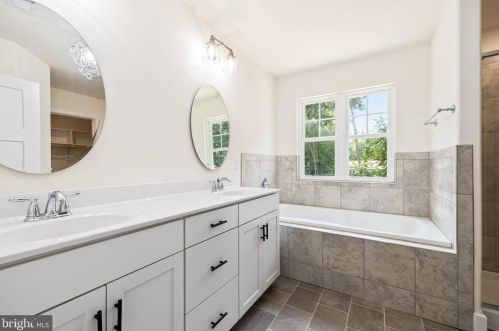 12202 Plantation Dr, Spotsylvania, VA 22551-8430