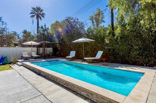 5937 Ranchito Ave, Van Nuys, CA 91401-4349