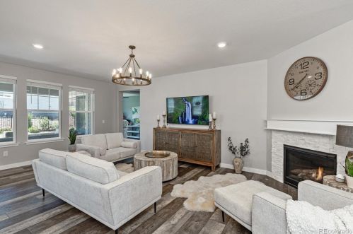 27938 Clifton Pl, Denver CO  80016 exterior