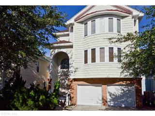 3638 Ocean View Ave, Norfolk, VA 23518-1428