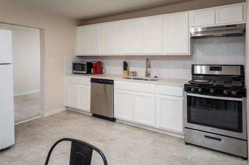 1011 Gallagher St, Dallas TX  75212-2808 exterior