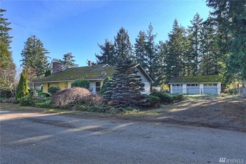 151 Bowen St, Dabob, WA 98376-8679