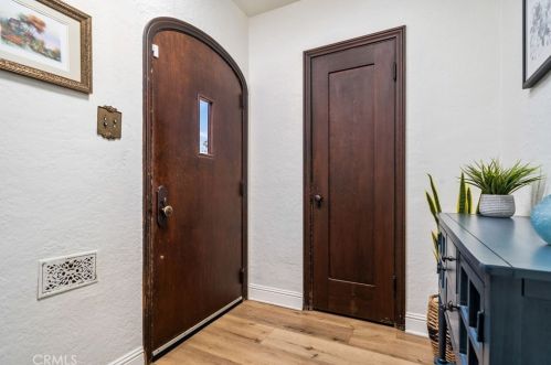 3980 Ramona Dr, Riverside CA  92506-1156 exterior