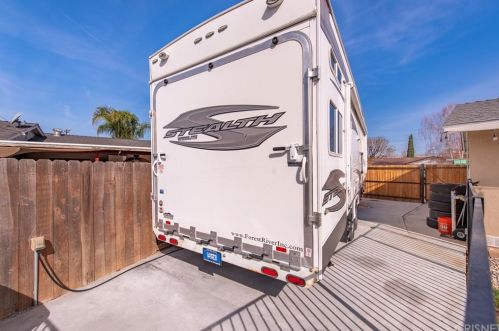 4050 Helene St, Simi Valley CA 93063-2929 exterior