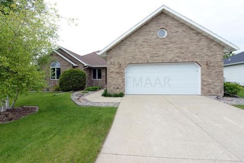 4123 Rivershore Dr, Moorhead, MN 56560-5626