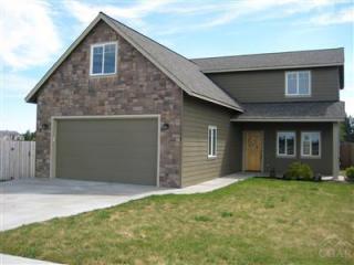 1576 17th St, Eagle Crest, OR 97756-8564