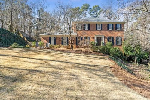 4448 Glengary Dr, Atlanta, GA 30342-3518