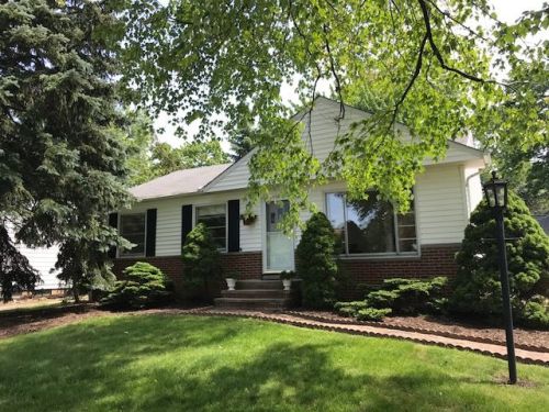 6218 Archwood Rd, Cleveland OH  44131-4902 exterior