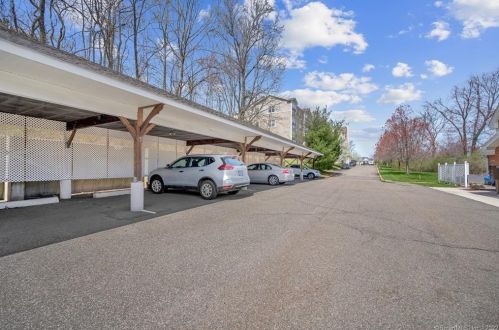 606 Congdon St, Middletown CT  06457-7954 exterior