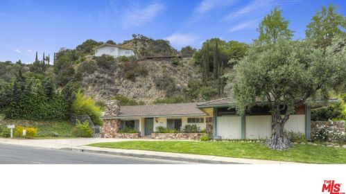 16317 Royal Hills Dr, Van Nuys, CA 91436-4215
