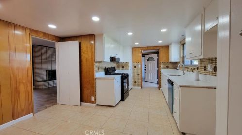 2024 Benedict Ave, Riverside CA  92506-3514 exterior