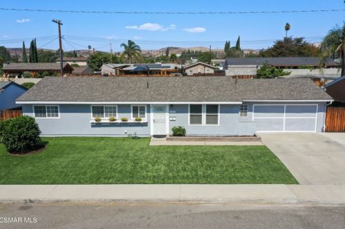 2245 Day Ct, Simi Valley, CA 93065-1910