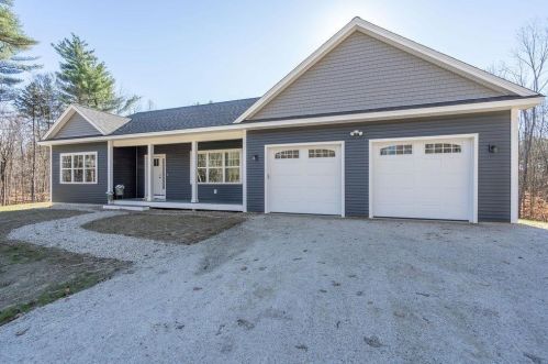 117 Wild Goose Pond Rd, Barrington, NH 03884-6752