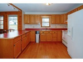 11 Leslie Ave, Unity, NH 03743-5660