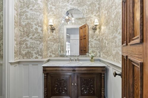 2860 Habersham Rd, Atlanta GA  30305-2959 exterior