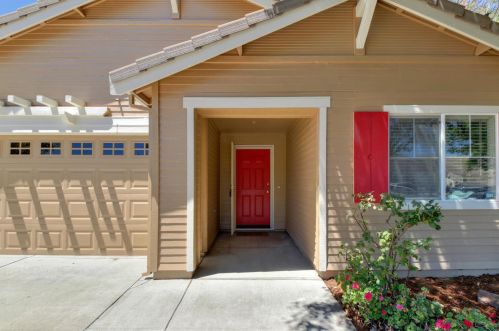 2333 Roualt St, Davis, CA 95618-7653