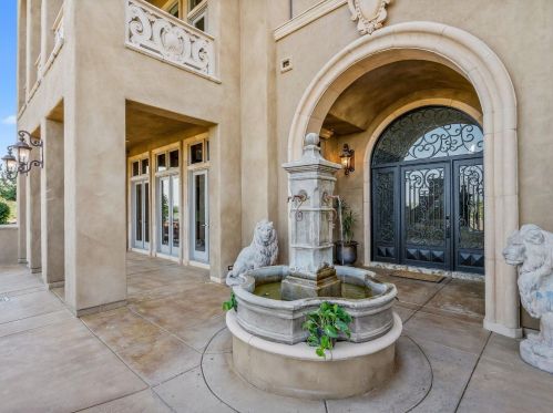 4750 Gresham Dr, Folsom CA  95762-7700 exterior