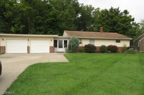 1102 Main St, Vermilion, OH 44001-1051