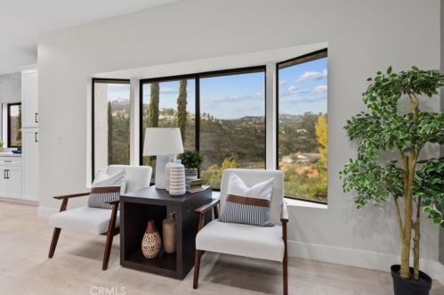 3360 Chevy Chase Dr, Glendale CA  91206-1428 exterior