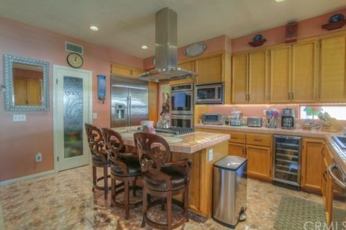16122 Ponderosa Ln, Riverside CA  92504-6155 exterior