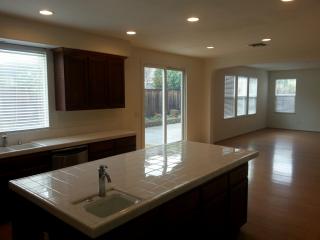 8515 Aspen Way, Gilroy CA  95020-3306 exterior
