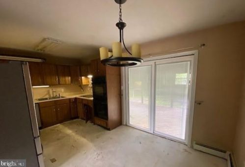 4405 Hartford Ct, Woodbridge, VA 22193-5105