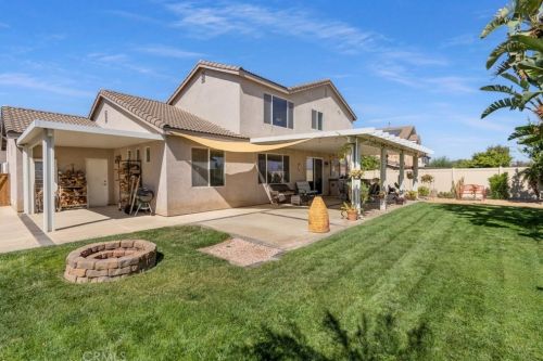 17876 Robusta Dr, Riverside CA  92503-7072 exterior