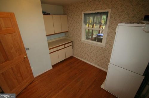 10405 Kinloch Rd, Silver Spring MD 20903-1243 exterior