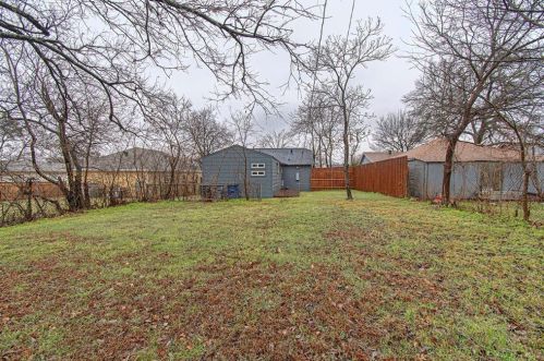 2735 Grafton Ave, Dallas TX  75211-5711 exterior