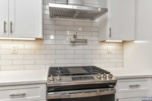 515 Anderson Ave, Wood-Ridge NJ  07075-2309 exterior