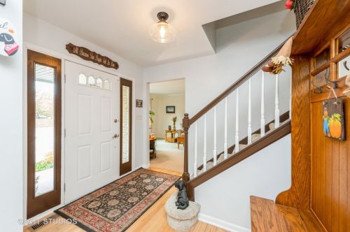 2313 Elk Dr, Spring Grove IL  60081-8782 exterior