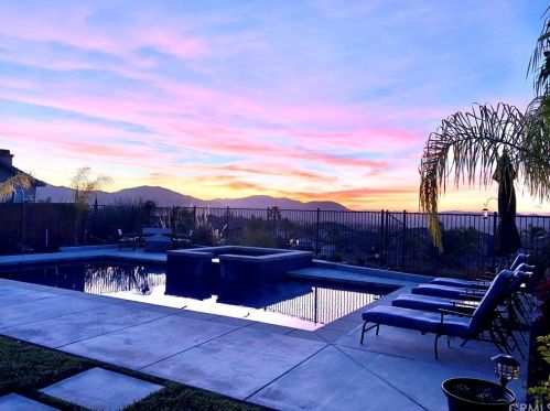 44821 Destino St, Temecula, CA 92592-5518