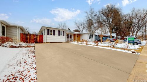 2445 Newland St, Denver, CO 80214-1022