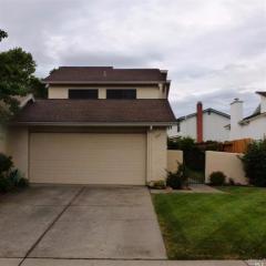 1991 Larchmont Cir, Fairfield, CA 94534-7102