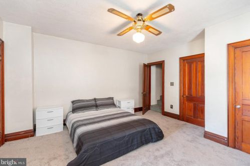 18 Middle St, Hanover PA 17331-3746 exterior